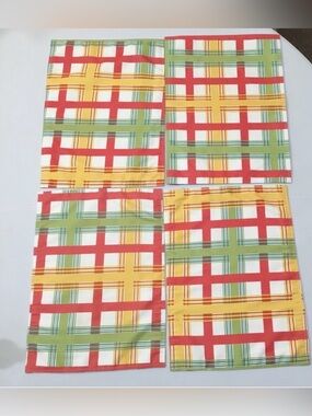 4 Food Network Cloth Plaid Placemats